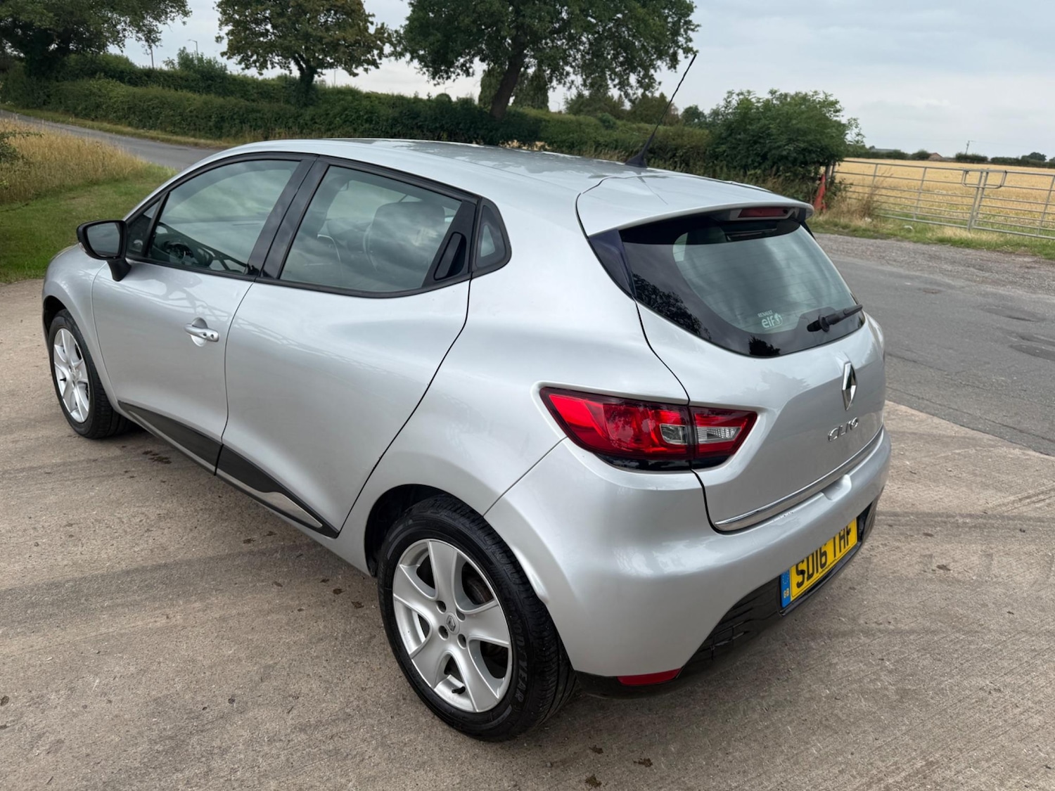 Used Renault Clio 2016 for sale - 76371398: Photo 11