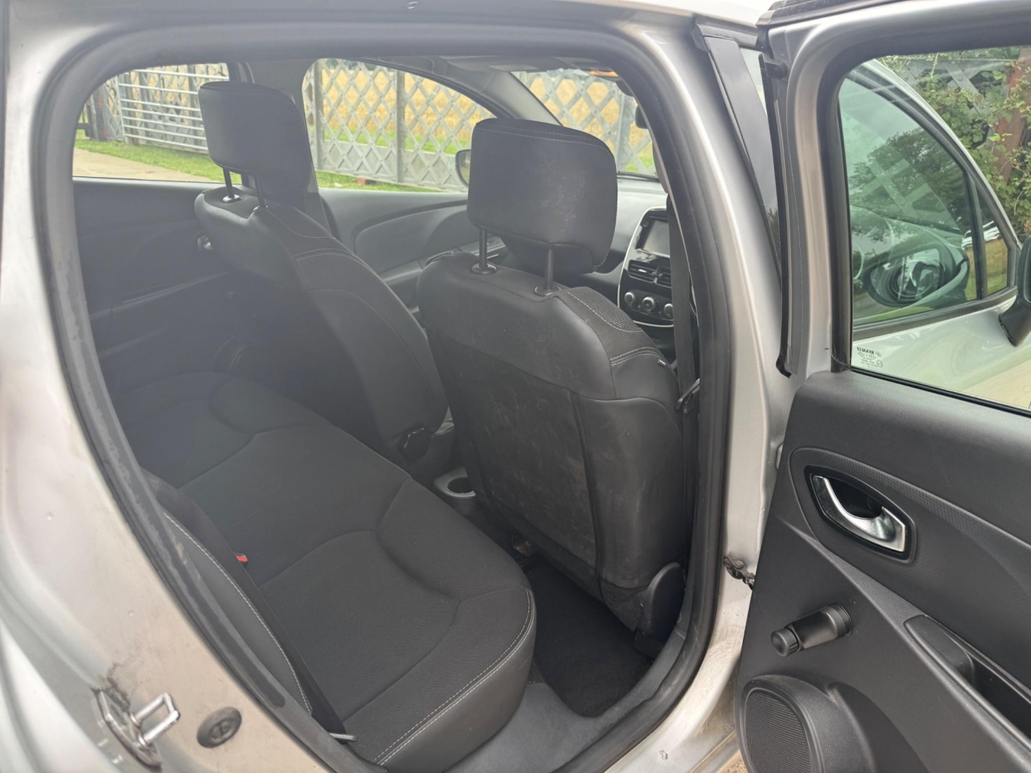 Used Renault Clio 2016 for sale - 76371398: Photo 7