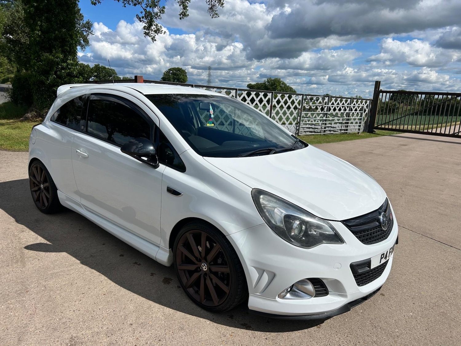 Used Vauxhall Corsa for sale - 76370795: Photo 1
