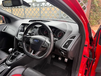 Used Ford Focus 2016 for sale - 79565768: Photo