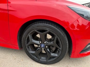 Used Ford Focus 2016 for sale - 79565768: Photo