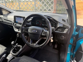 Used Ford Fiesta 2017 for sale - 79544342: Photo