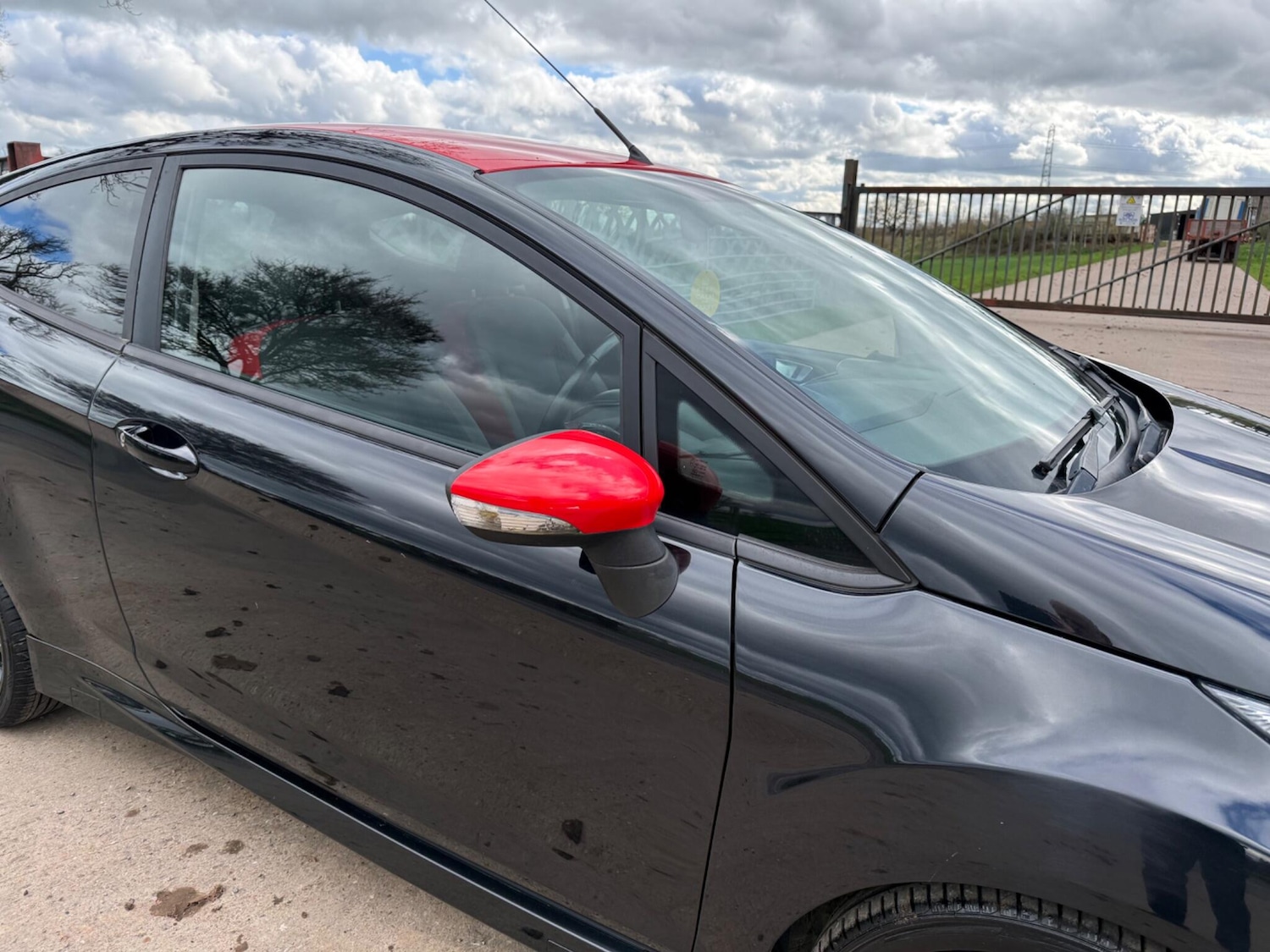 Used Ford Fiesta for sale - 77824756: Photo 3