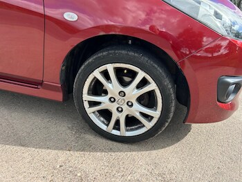 Used Mazda Mazda2 2010 for sale - 75246029: Photo