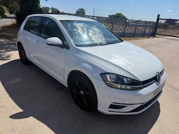 Used Volkswagen Golf 2019 for sale - 79544341: Photo