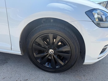Used Volkswagen Golf 2019 for sale - 79544341: Photo