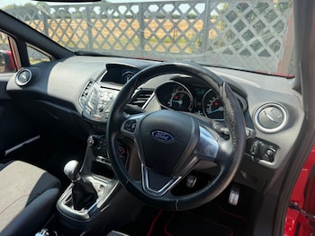 Used Ford Fiesta 2016 for sale - 79236923: Photo