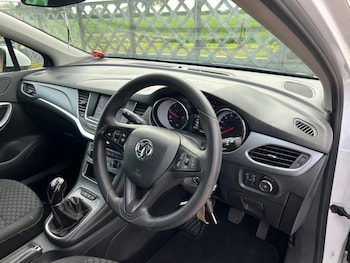 Used Vauxhall Astra 2021 for sale - 75246086: Photo