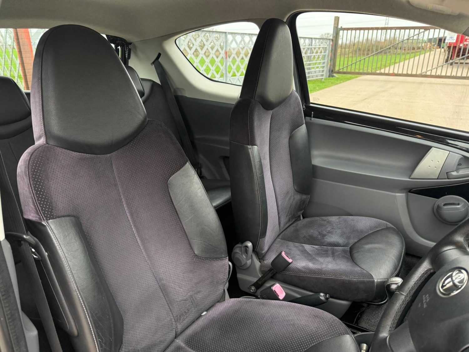 Used Toyota AYGO for sale - 77066530: Photo 6