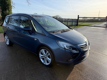 Vauxhall Zafira feature image