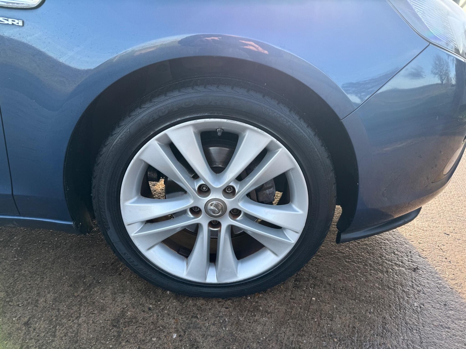 Used Vauxhall Zafira 2015 for sale - 76936274: Photo 2