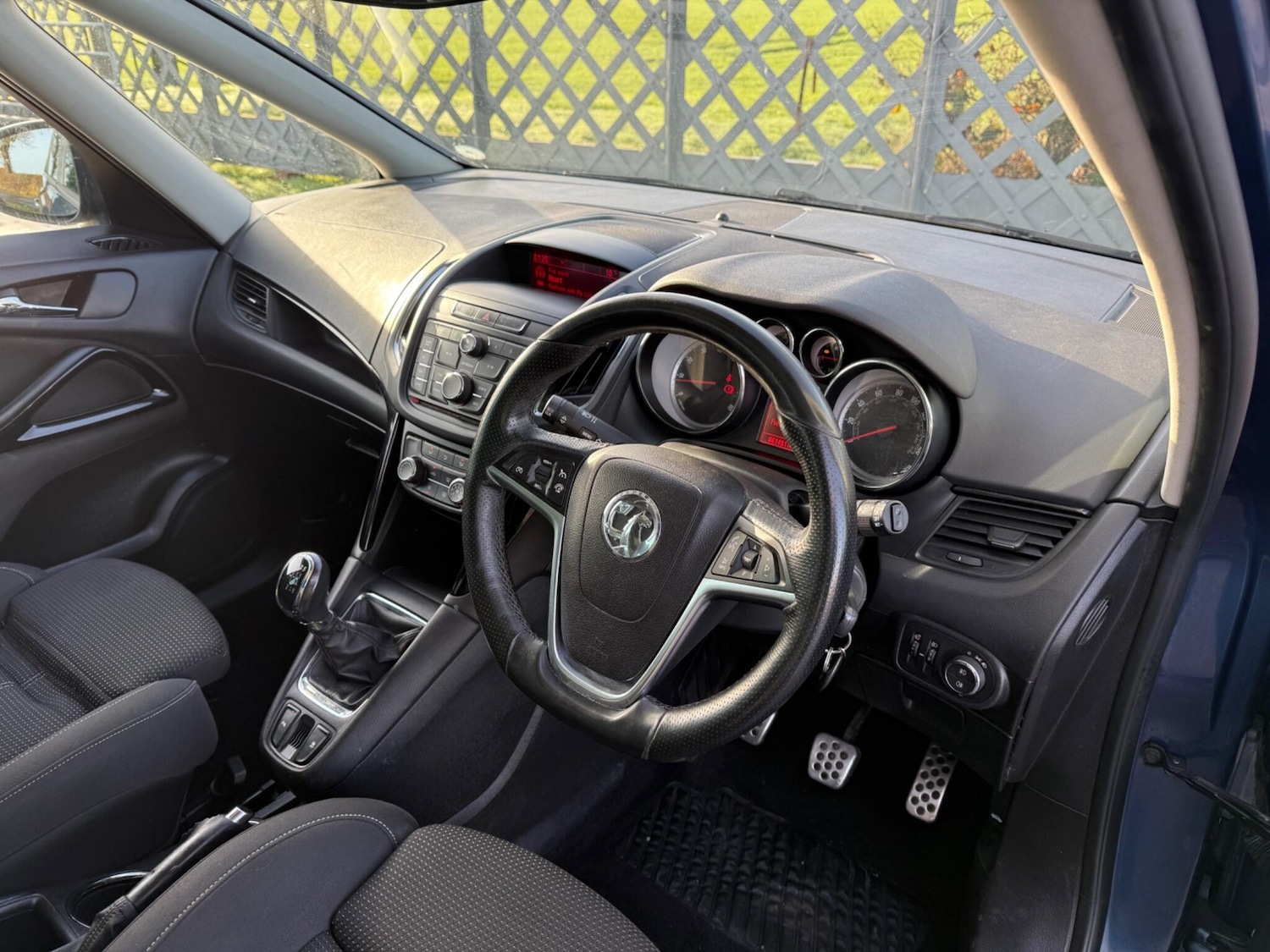 Used Vauxhall Zafira 2015 for sale - 76936274: Photo 4