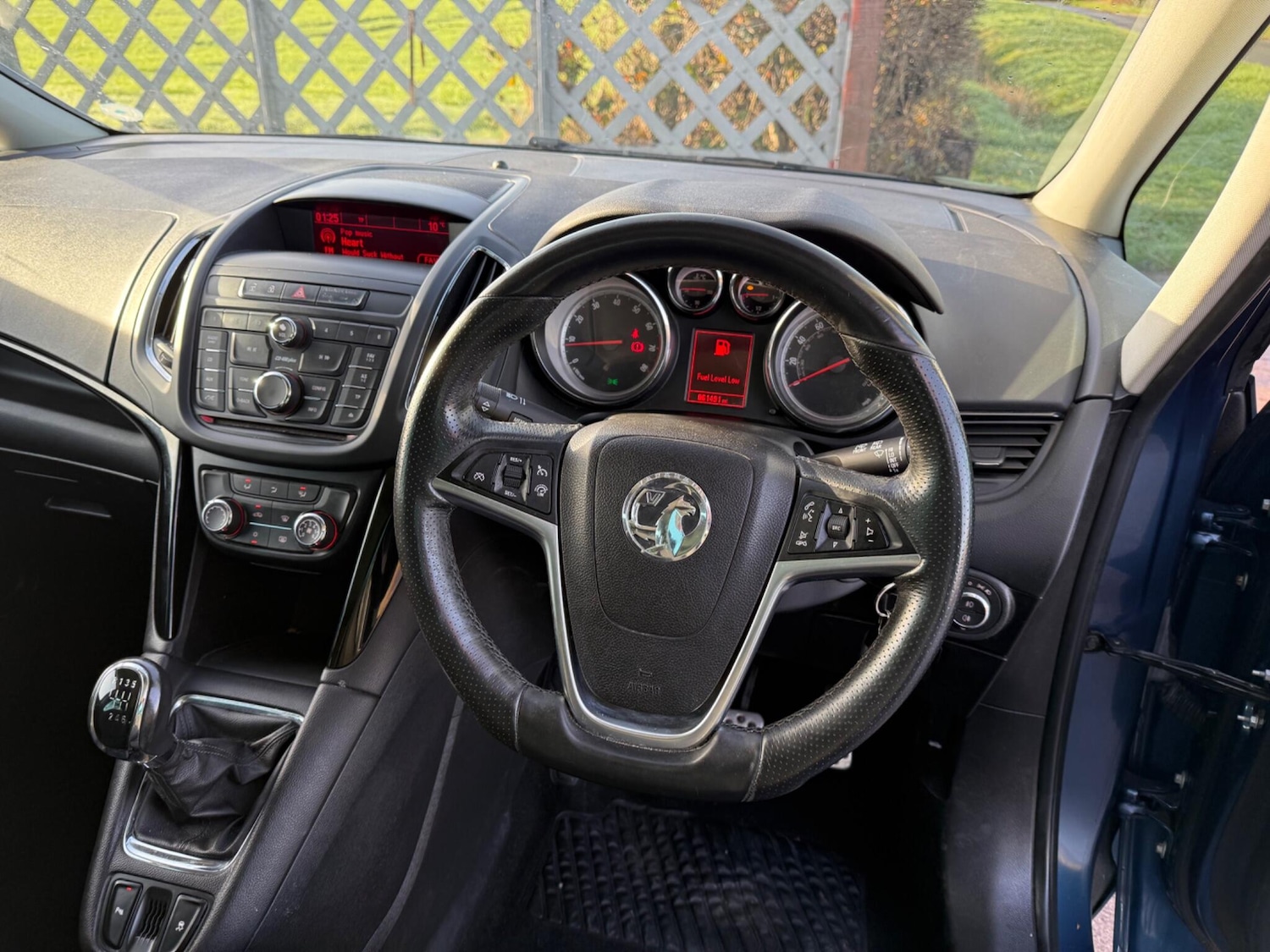 Used Vauxhall Zafira 2015 for sale - 76936274: Photo 5