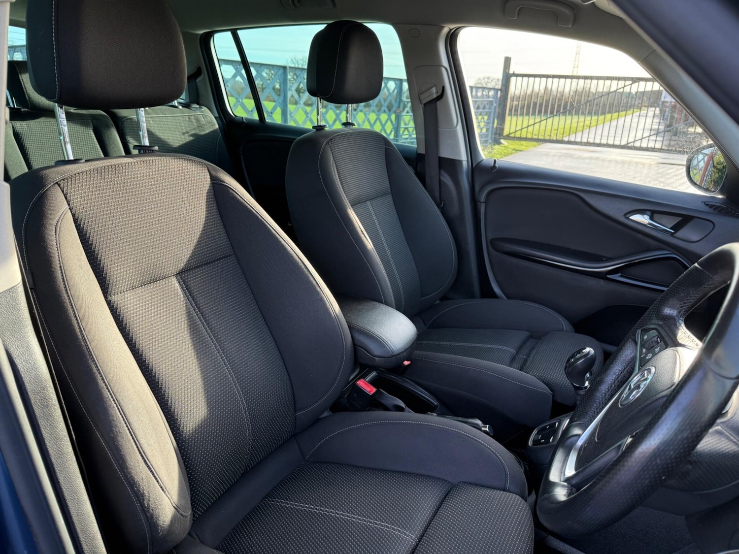 Used Vauxhall Zafira 2015 for sale - 76936274: Photo 7