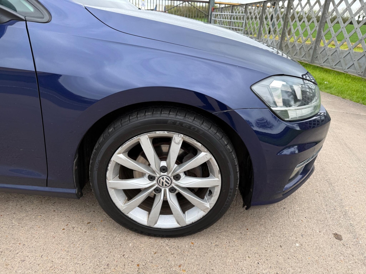 Used Volkswagen Golf for sale - 78135732: Photo 2