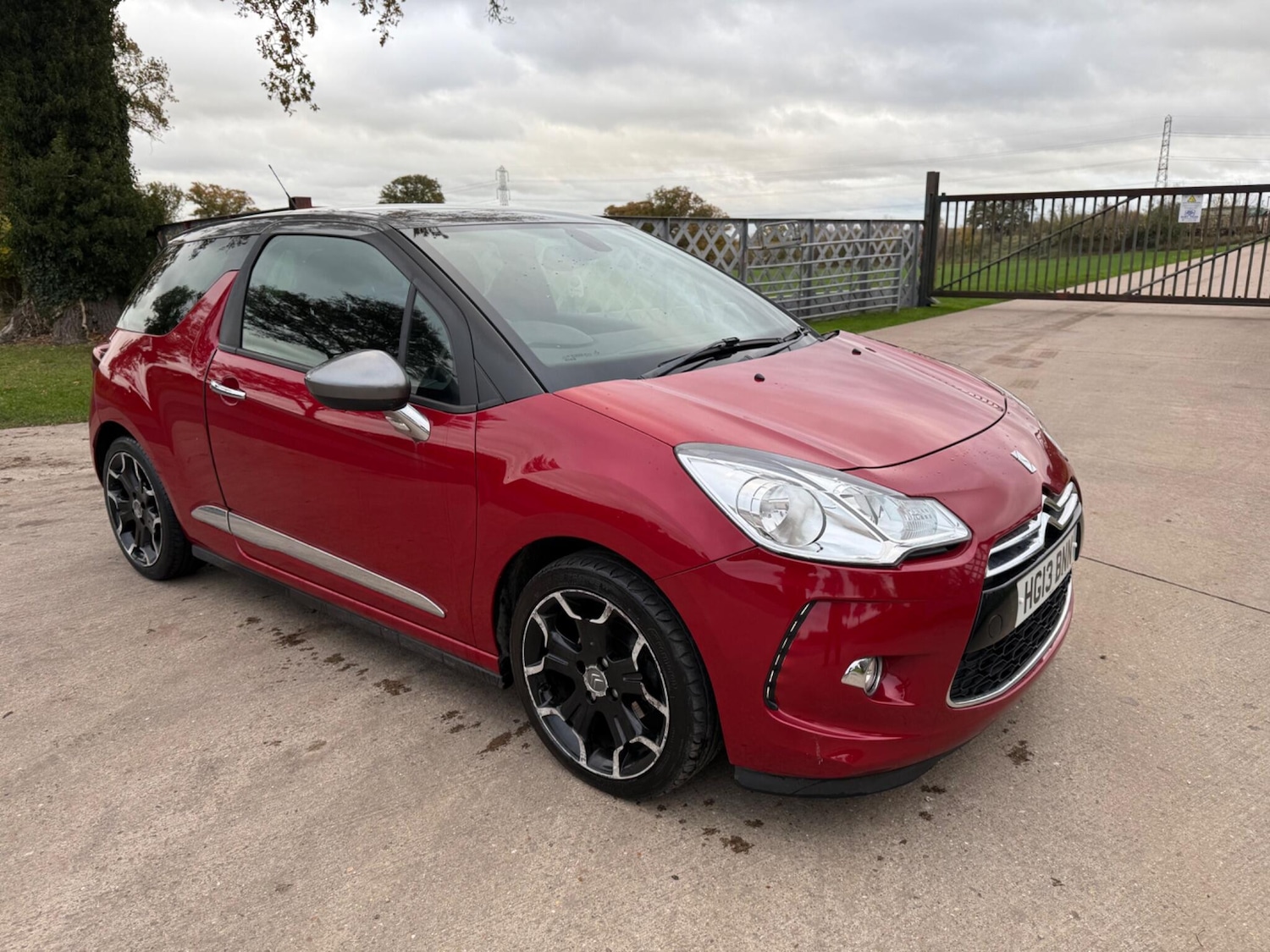 Used Citroen DS3 2013 for sale - 76457319: Photo 1