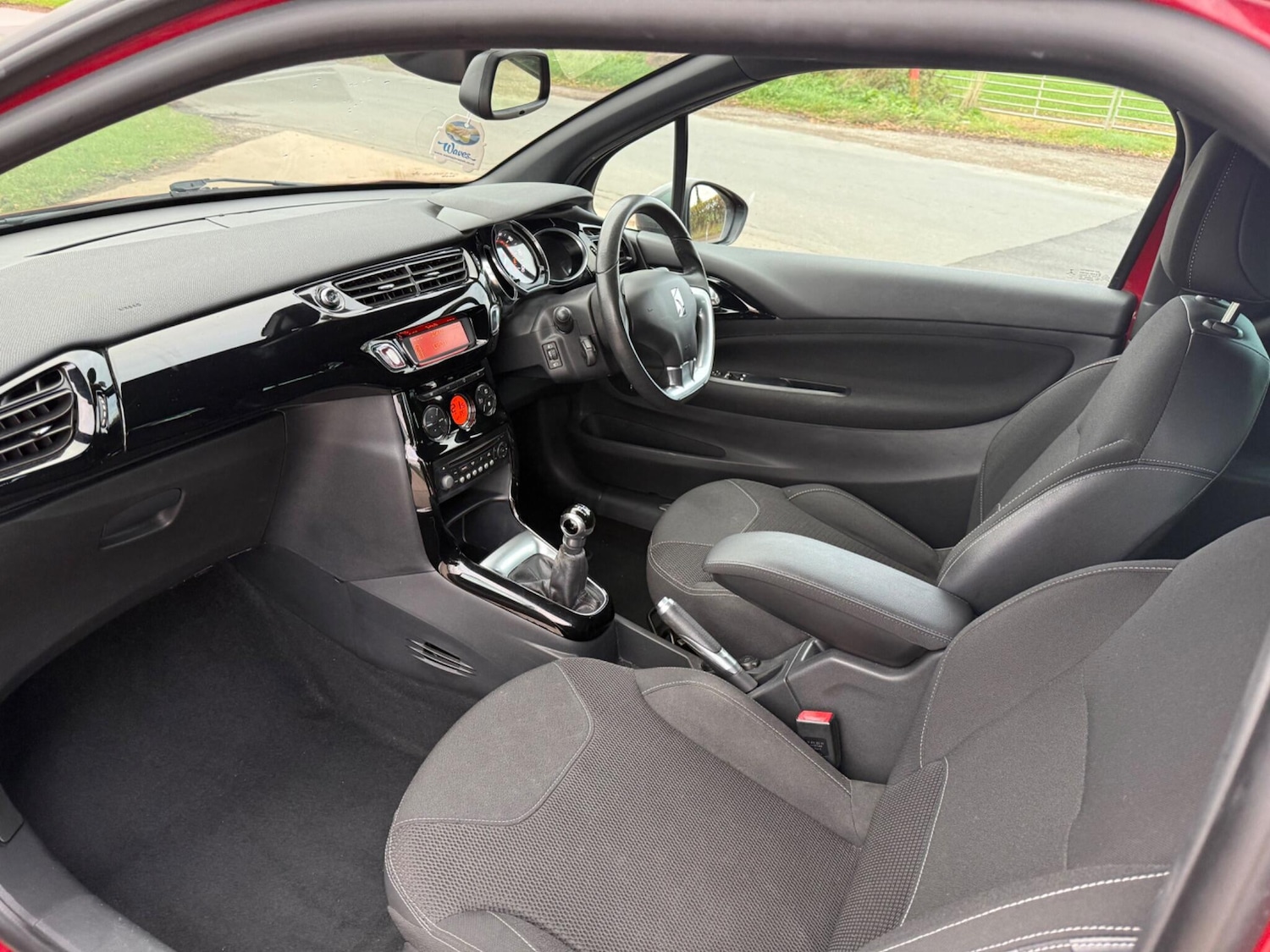 Used Citroen DS3 2013 for sale - 76457319: Photo 10