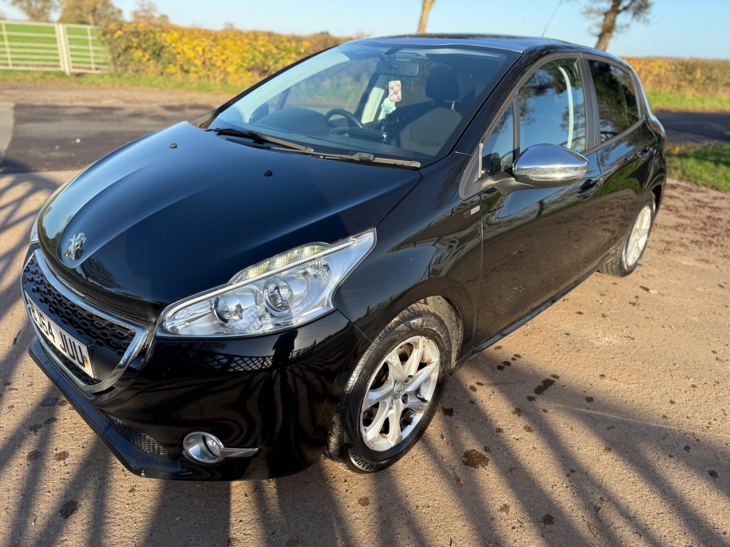 Used Peugeot 208 2014 for sale - 76607105: Photo 11