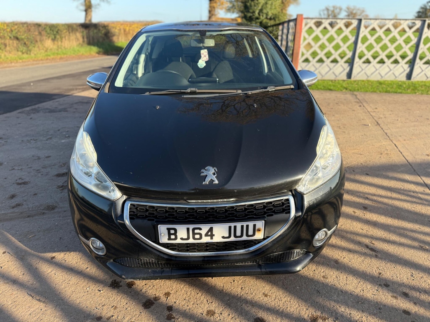Used Peugeot 208 2014 for sale - 76607105: Photo 12