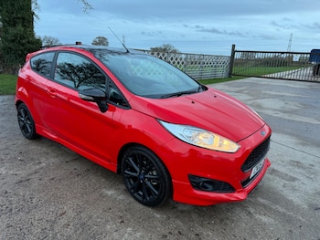 Used Ford Fiesta 2015 for sale - 76865340: Photo