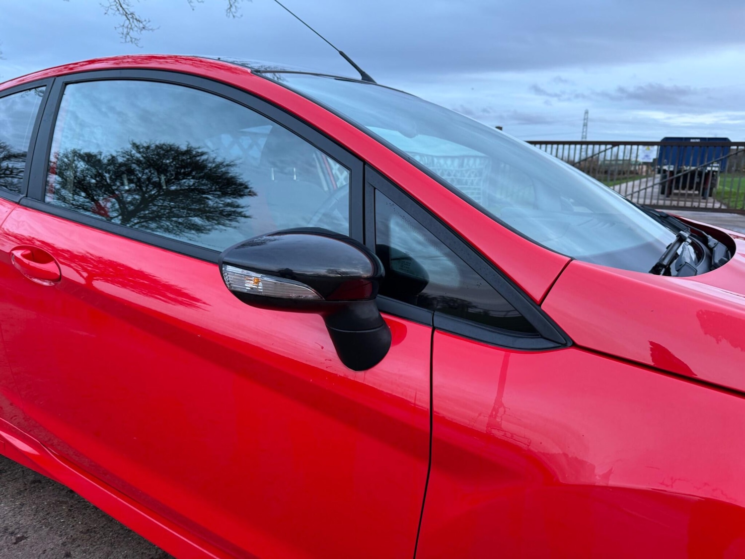 Used Ford Fiesta 2015 for sale - 76865340: Photo 3