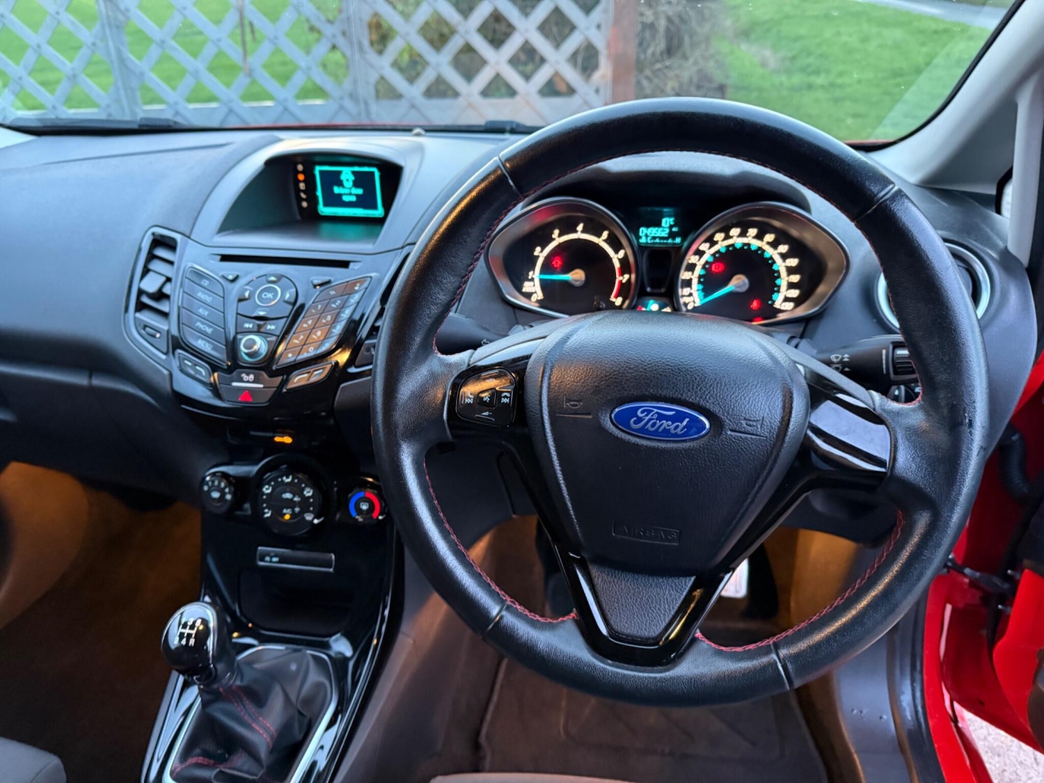 Used Ford Fiesta 2015 for sale - 76865340: Photo 4