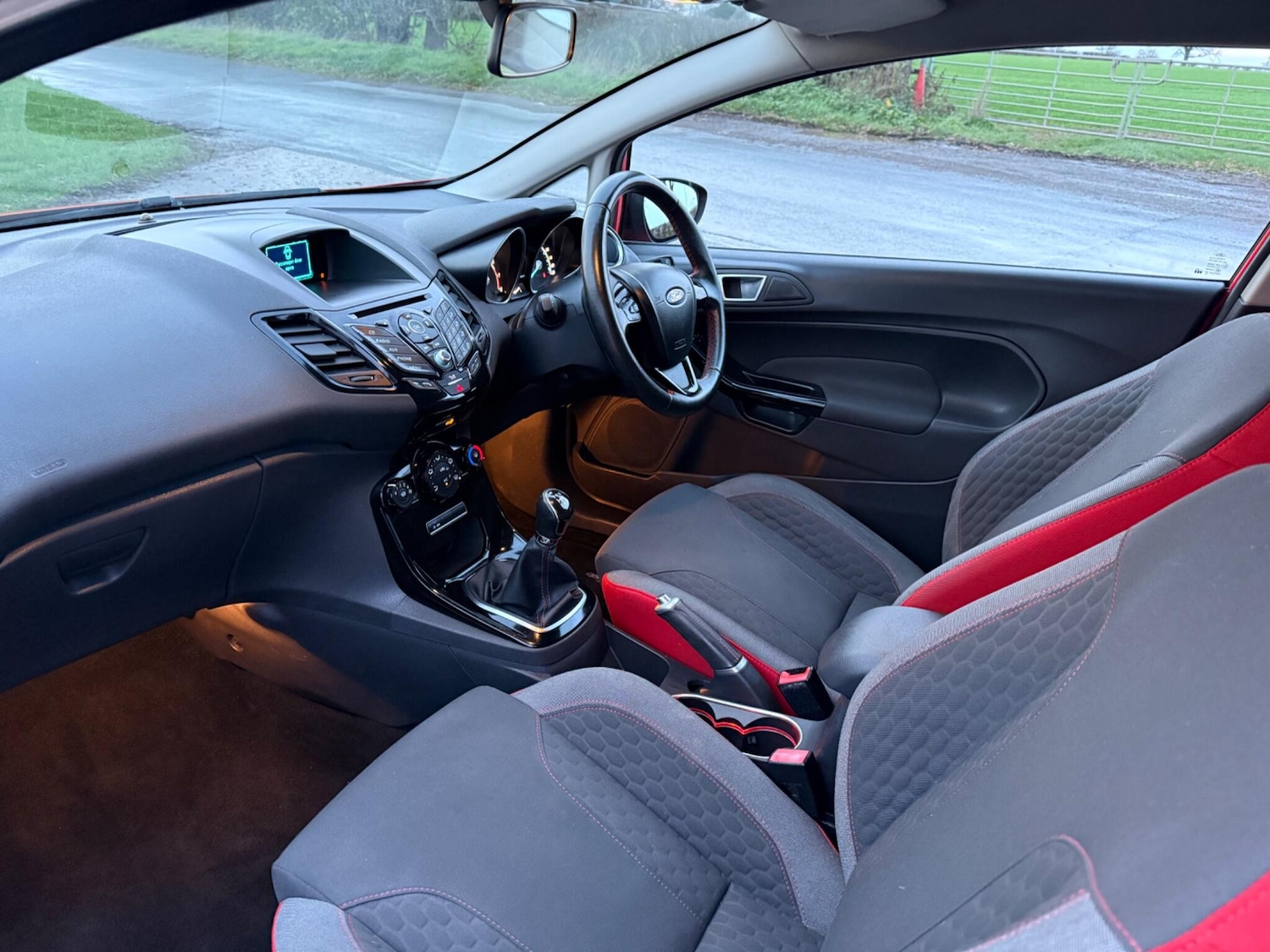 Used Ford Fiesta 2015 for sale - 76865340: Photo 9