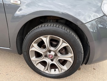 Used Fiat Punto 2016 for sale - 78318743: Photo