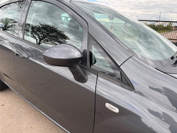 Used Fiat Punto 2016 for sale - 78318743: Photo