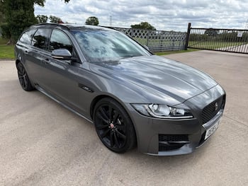 Used Jaguar XF 2018 for sale - 79808084: Photo