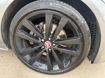 Used Jaguar XF 2018 for sale - 79808084: Photo