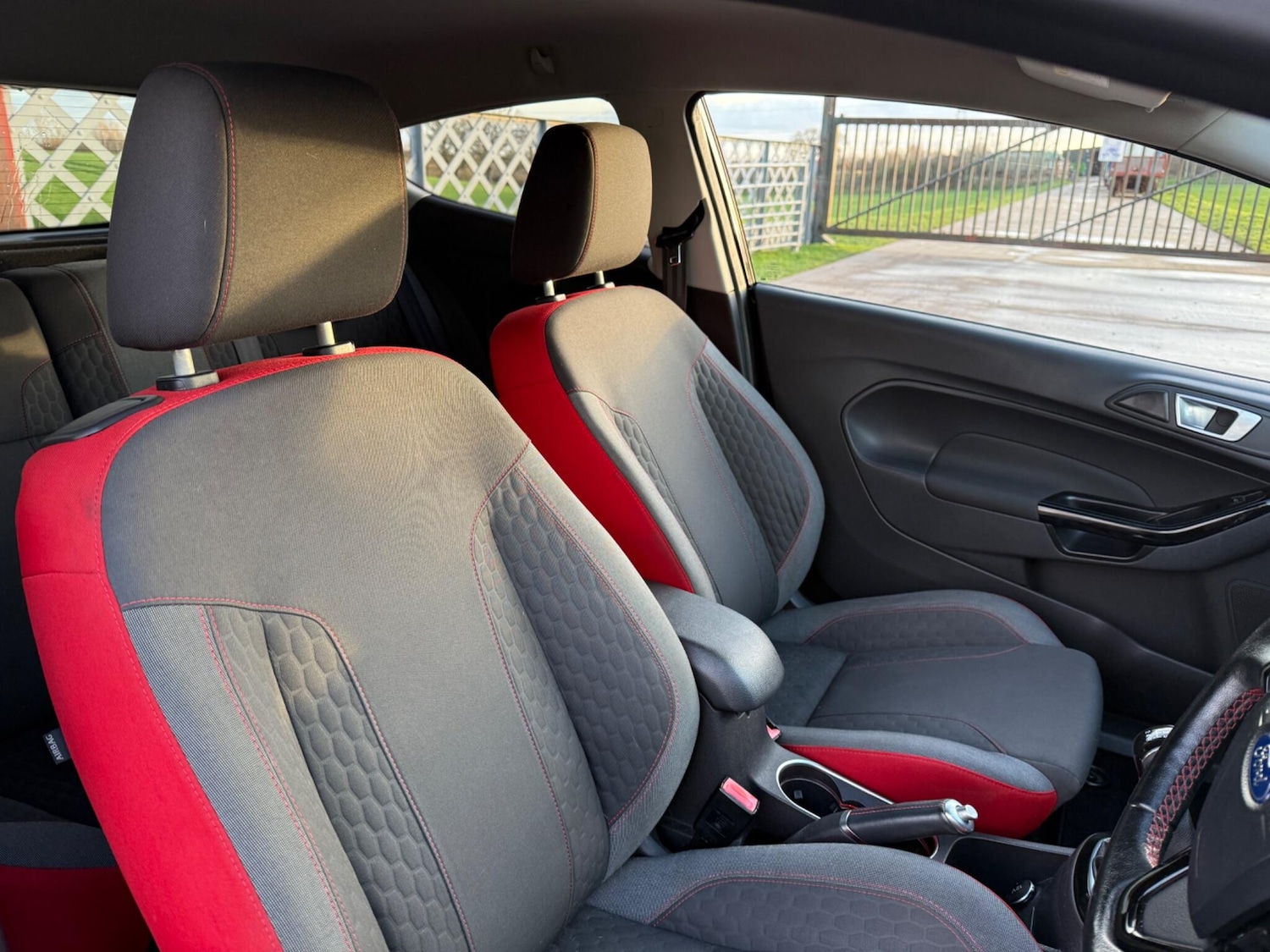 Used Ford Fiesta 2016 for sale - 77131053: Photo 6