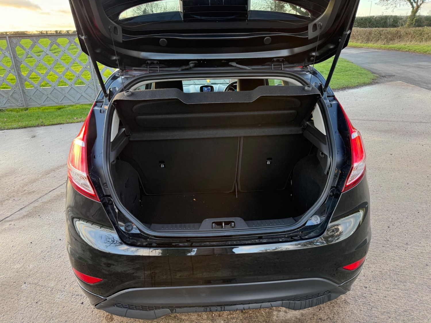 Used Ford Fiesta 2016 for sale - 77131053: Photo 9