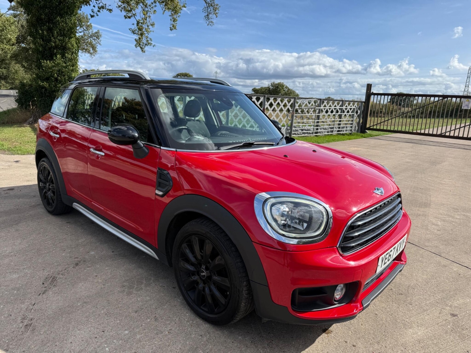 Used MINI Countryman 2017 for sale - 76370824: Photo 1