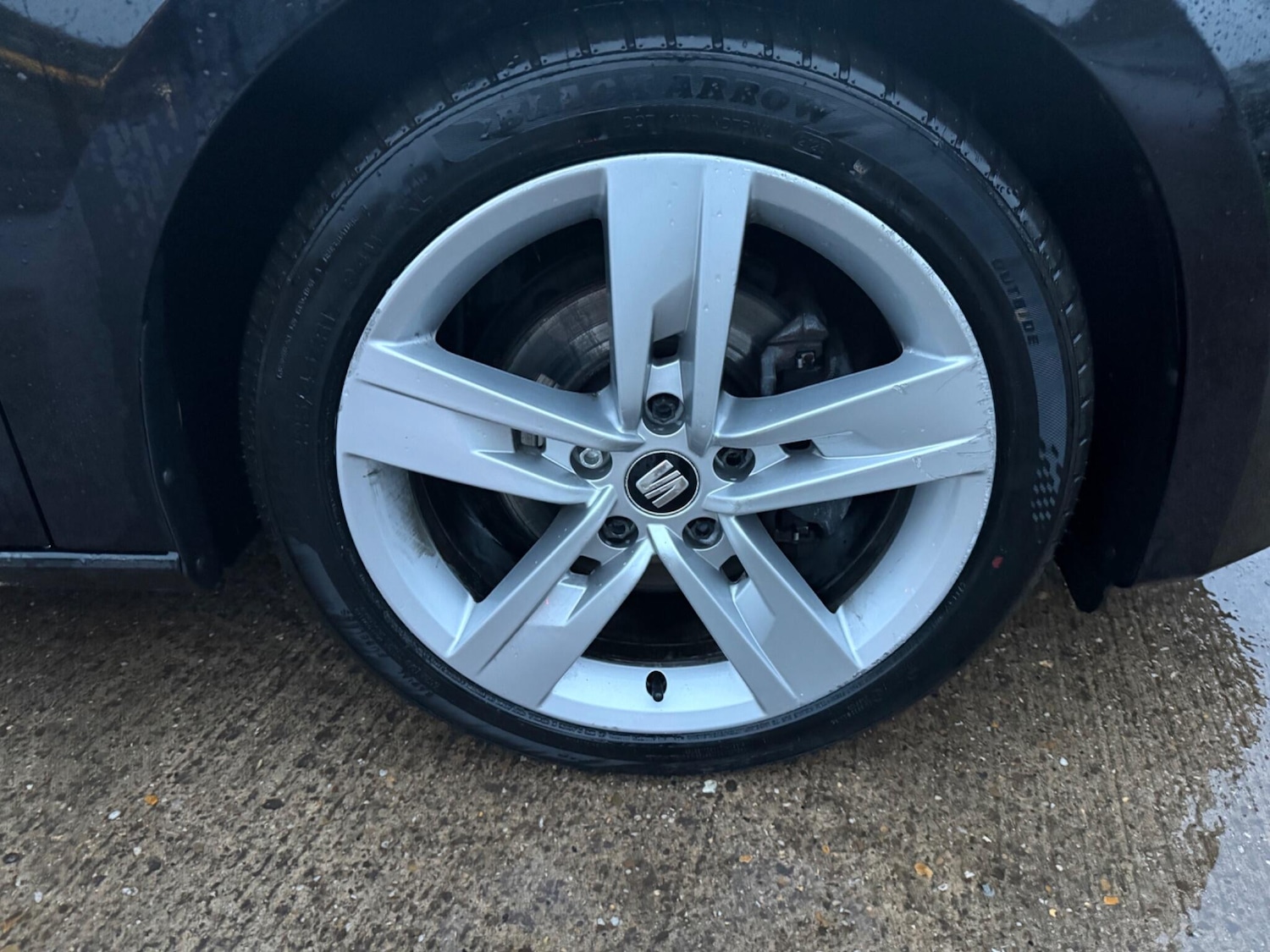 Used SEAT Leon 2019 for sale - 76994739: Photo 2