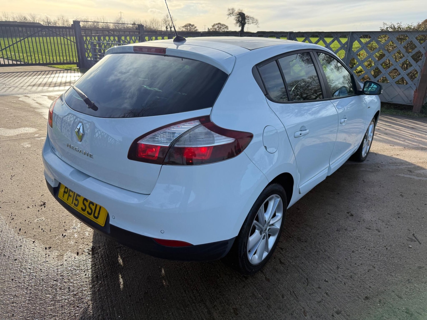 Used Renault Megane 2015 for sale - 76781765: Photo 10