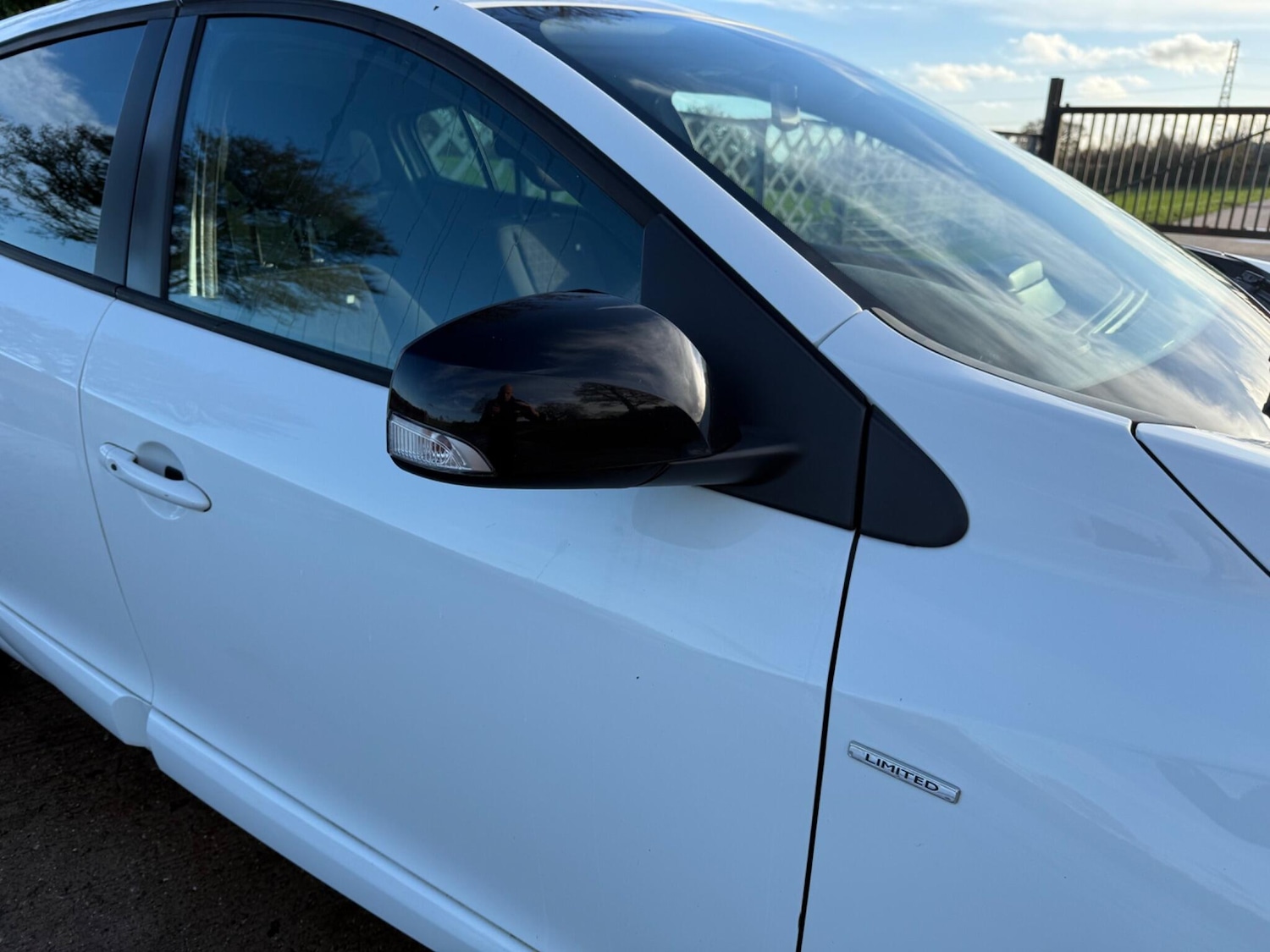 Used Renault Megane 2015 for sale - 76781765: Photo 3