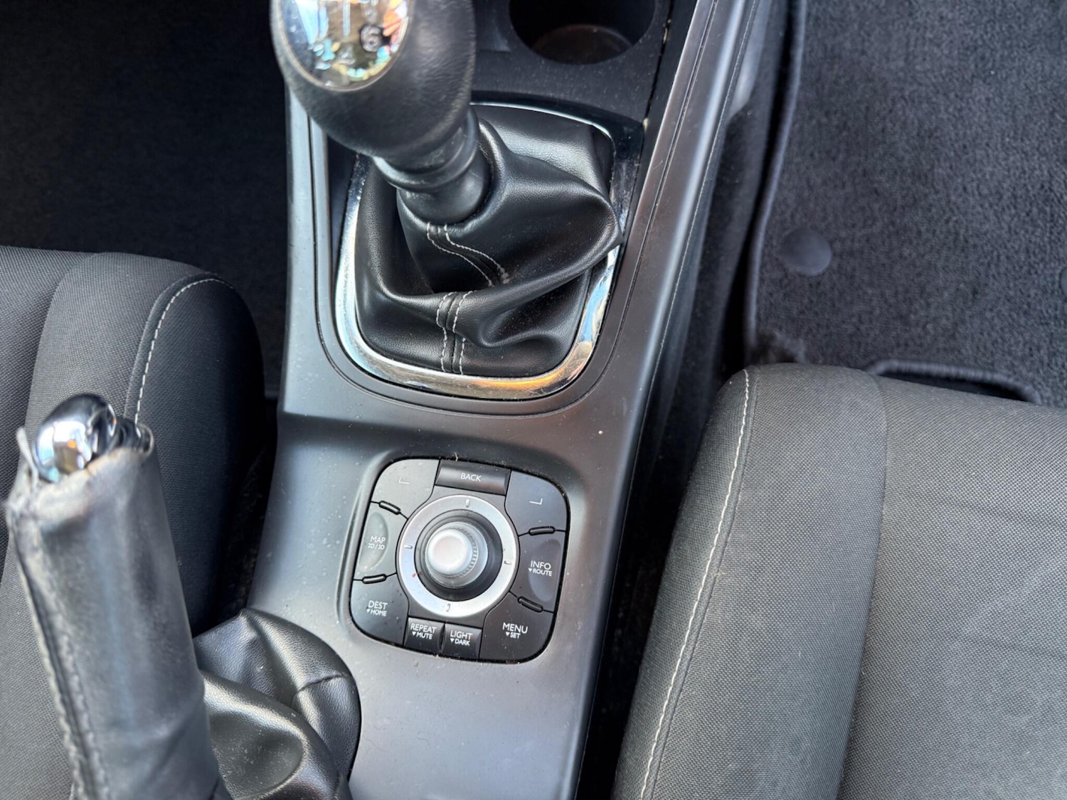 Used Renault Megane 2015 for sale - 76781765: Photo 5