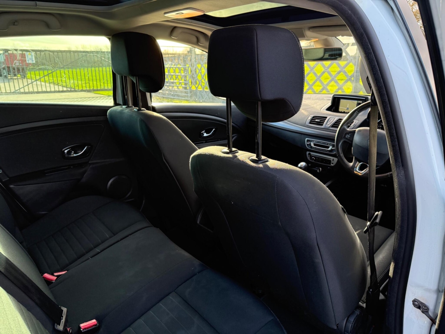 Used Renault Megane 2015 for sale - 76781765: Photo 9