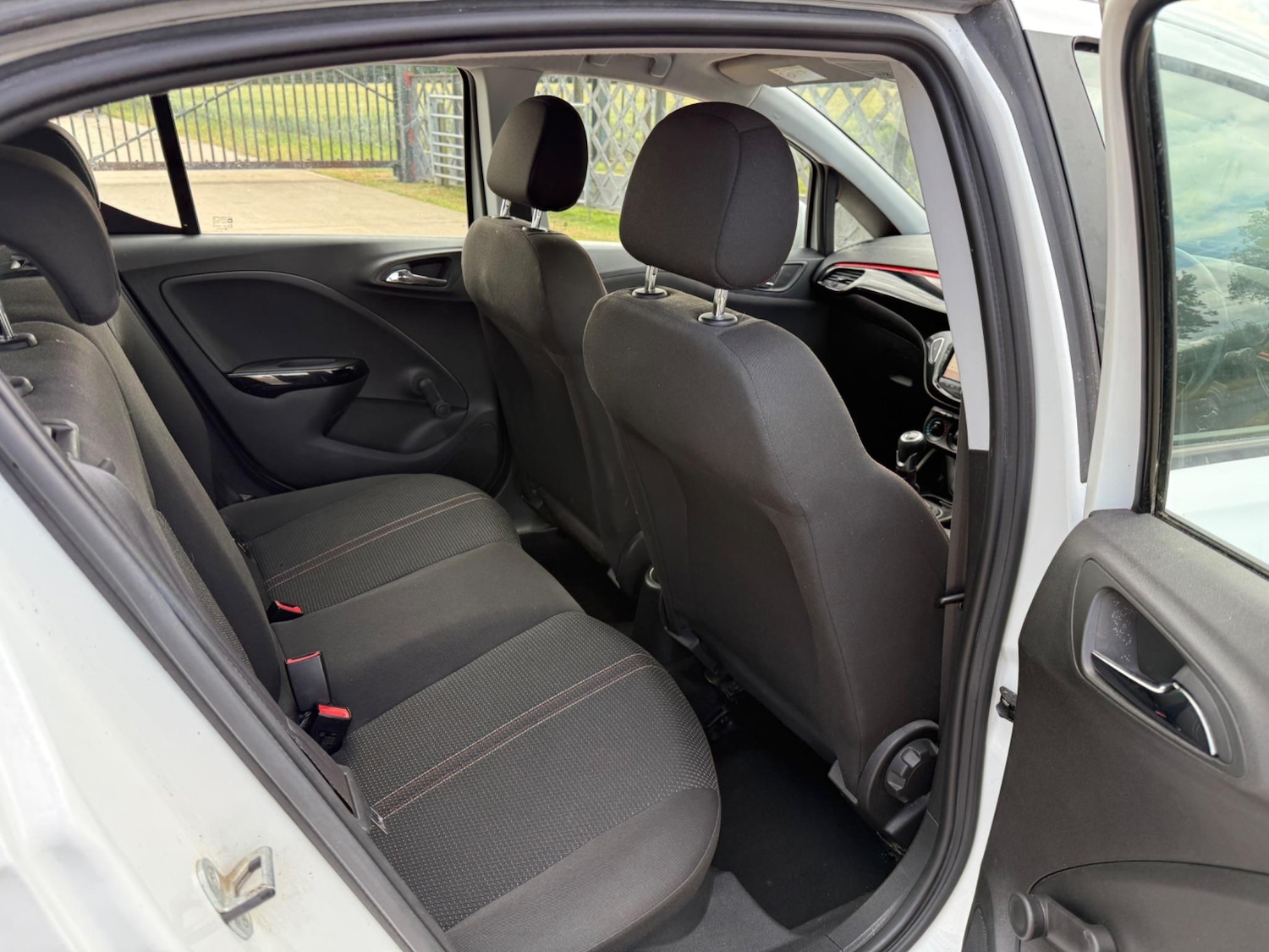 Used Vauxhall Corsa 2015 for sale - 77067225: Photo 8