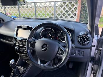Used Renault Clio 2017 for sale - 79874288: Photo