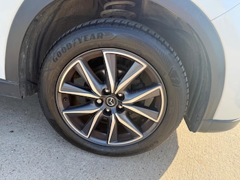 Used Mazda CX-5 2017 for sale - 78136001: Photo