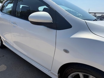 Used Mazda Mazda2 2011 for sale - 79168744: Photo