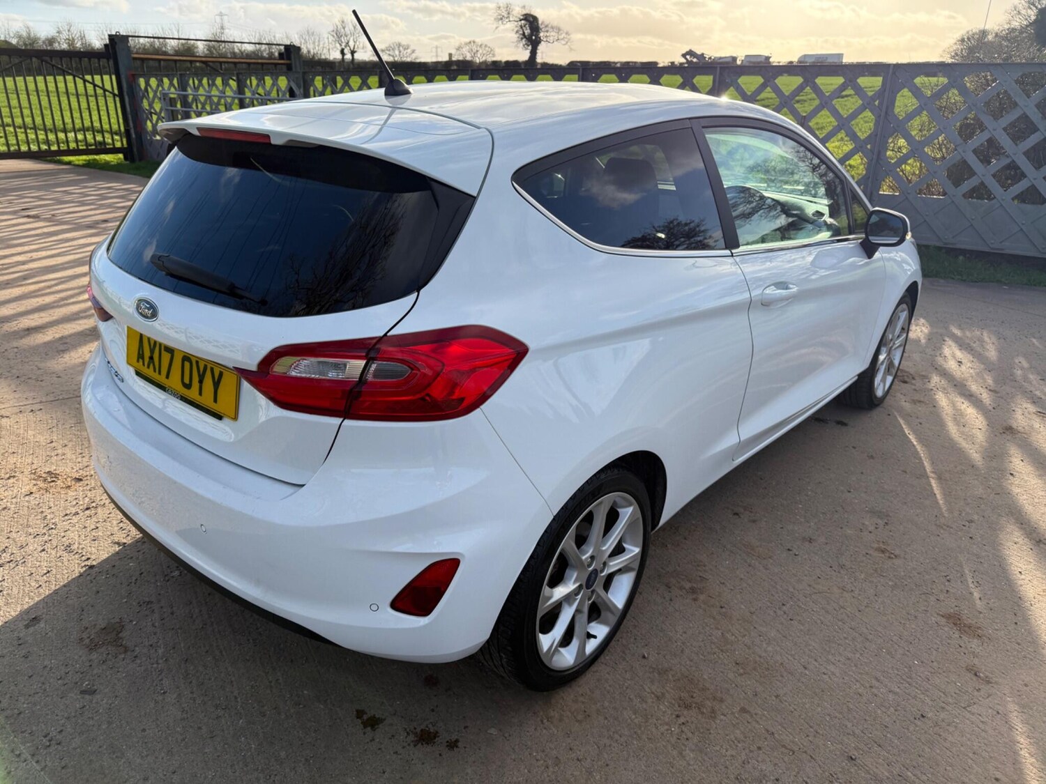 Used Ford Fiesta 2017 for sale - 77838875: Photo 6