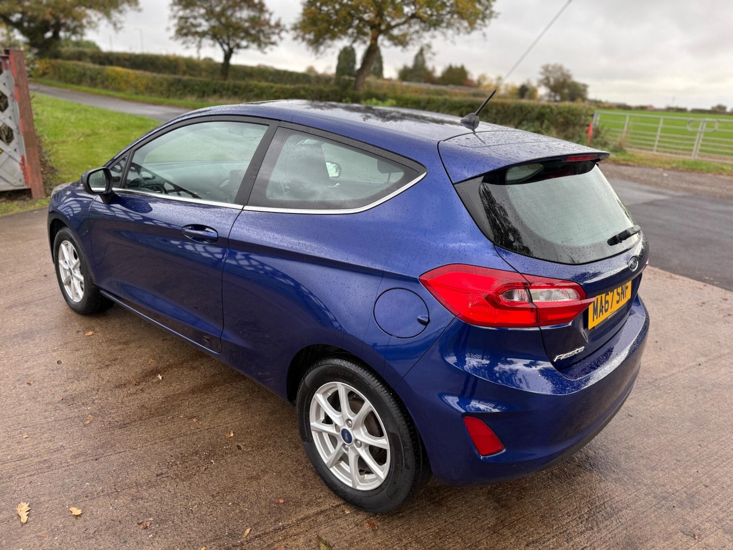 Used Ford Fiesta 2017 for sale - 76370562: Photo 8