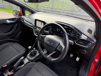 Used Ford Fiesta 2018 for sale - 76990112: Photo