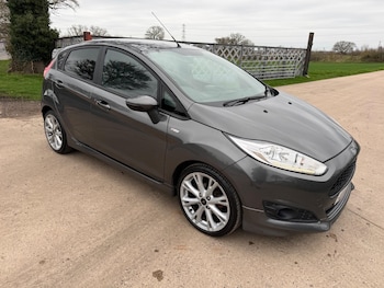 Used Ford Fiesta 2017 for sale - 77738054: Photo