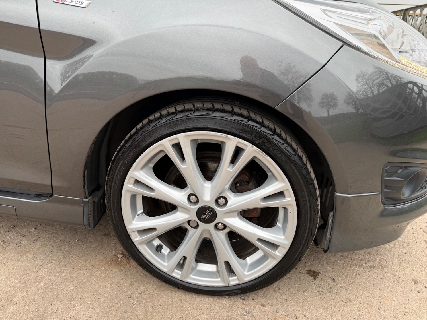 Used Ford Fiesta 2017 for sale - 77738054: Photo 2