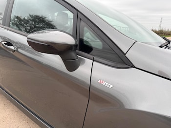 Used Ford Fiesta 2017 for sale - 77738054: Photo