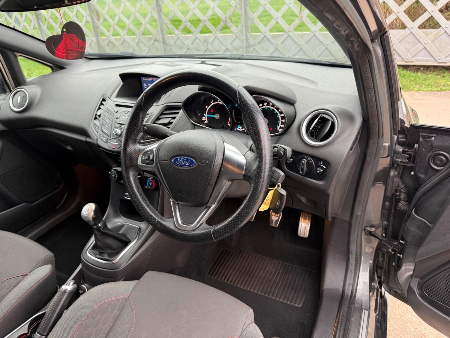 Used Ford Fiesta 2017 for sale - 77738054: Photo 4